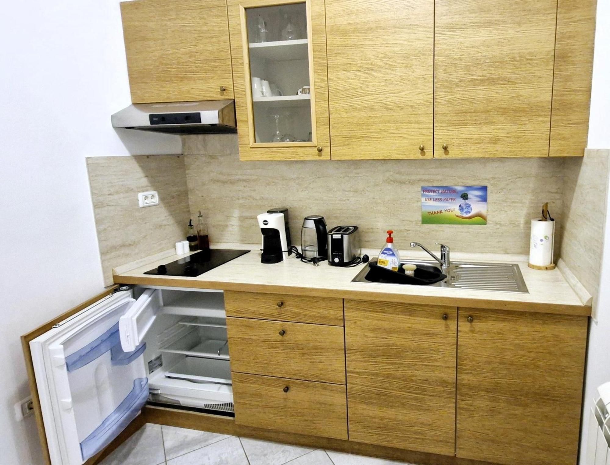 Guesthouse Idila Pod Nanosom Senozece Exterior foto