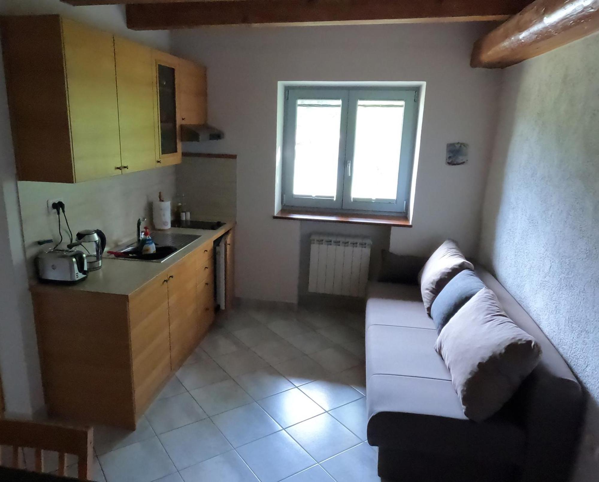 Guesthouse Idila Pod Nanosom Senozece Exterior foto